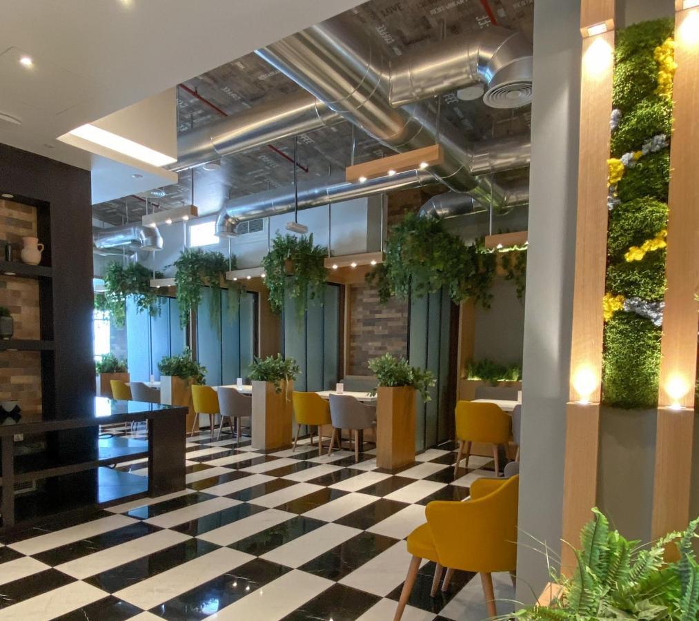 Imperial Suites Hotel Доха Екстер'єр фото