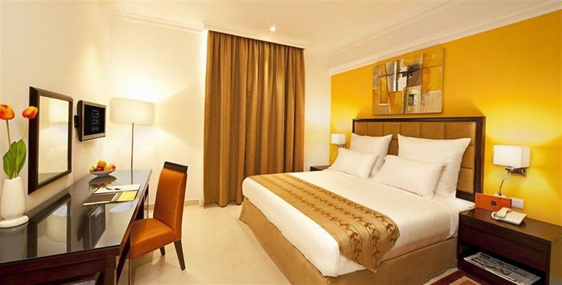 Imperial Suites Hotel Доха Екстер'єр фото