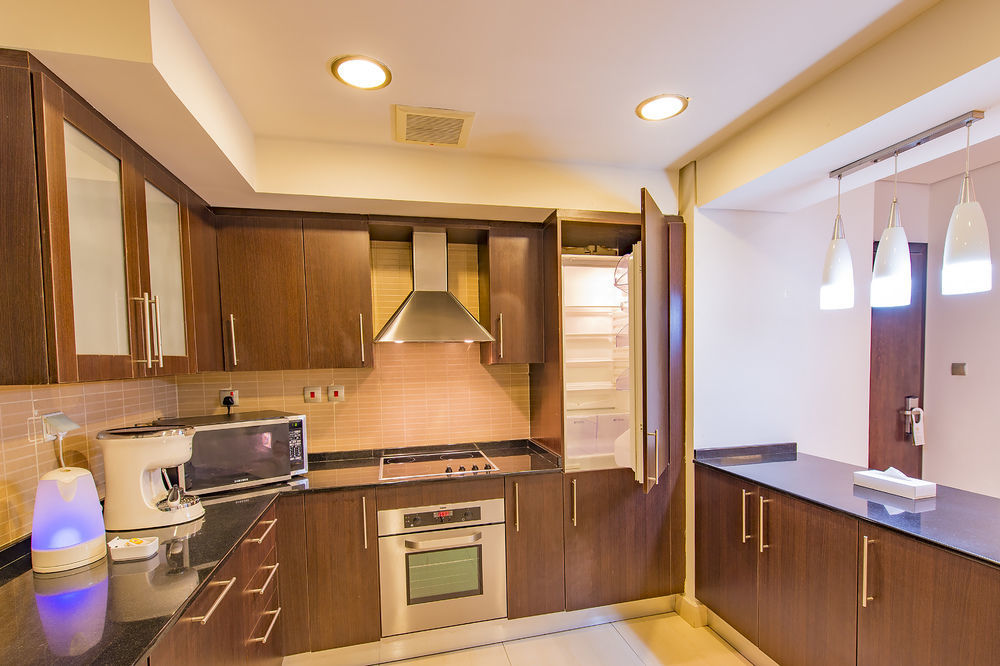 Imperial Suites Hotel Доха Екстер'єр фото